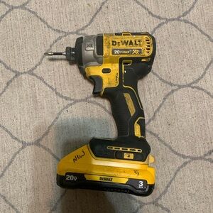 DeWalt 20V MAX XR Impact Driver - Yellow and Black